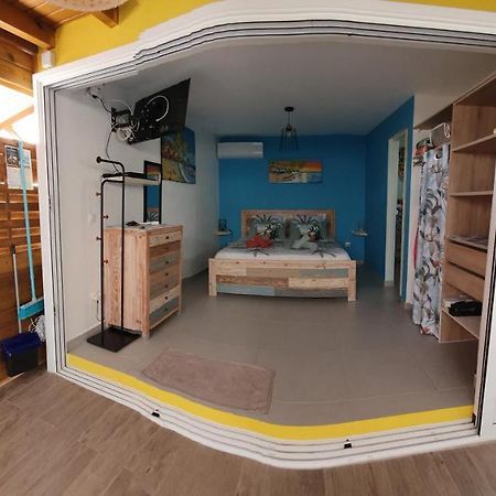 "Chez Claudia "Charmant Logement Avec Jacuzzi Privatif En Toute Intimite Sur Belle Terrasse Exterieure En Bois Et Piscine Courcelles 외부 사진