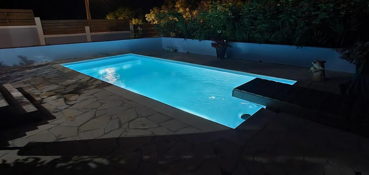 "Chez Claudia "Charmant Logement Avec Jacuzzi Privatif En Toute Intimite Sur Belle Terrasse Exterieure En Bois Et Piscine Courcelles 외부 사진