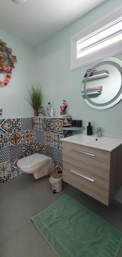 "Chez Claudia "Charmant Logement Avec Jacuzzi Privatif En Toute Intimite Sur Belle Terrasse Exterieure En Bois Et Piscine Courcelles 외부 사진